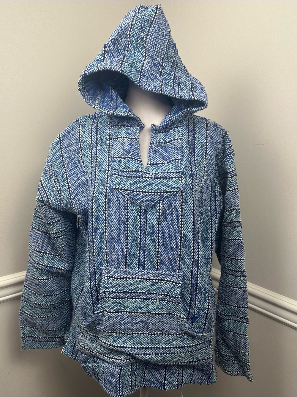 Iguana Jack Blue Hooded Baja Style Knit Pull Over M NWTS